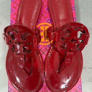 Tory Burch patent leather Red Sandals size 8